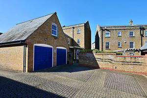 Photo 16- click for photo gallery